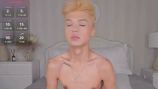 Snapshot of Felix_Rey chatting on 11/12/25, 05:28 Felix Rey online show from 11/12/25, 05:28