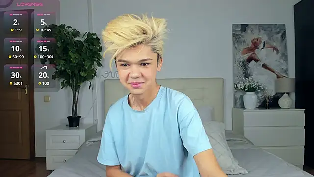 Snapshot of Felix_Rey chatting on 03/15/25, 04:21 Felix Rey online show from 03/15/25, 04:21