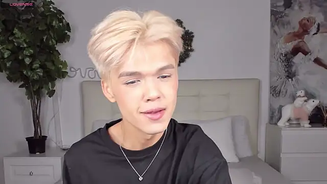 Snapshot of Felix_Rey chatting on 12/16/25, 06:45 Felix Rey online show from 12/16/25, 06:45