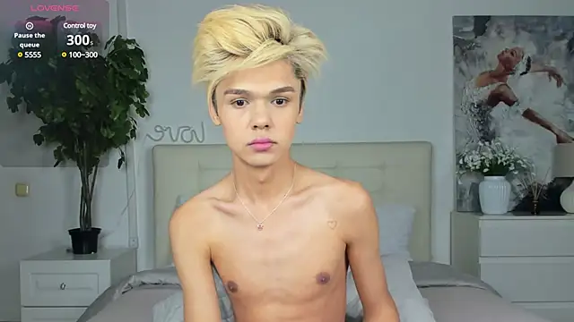 Snapshot of Felix_Rey chatting on 03/18/25, 02:50 Felix Rey online show from 03/18/25, 02:50