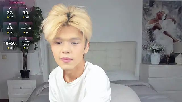 Snapshot of Felix_Rey chatting on 09/13/25, 07:47 Felix Rey online show from 09/13/25, 07:47