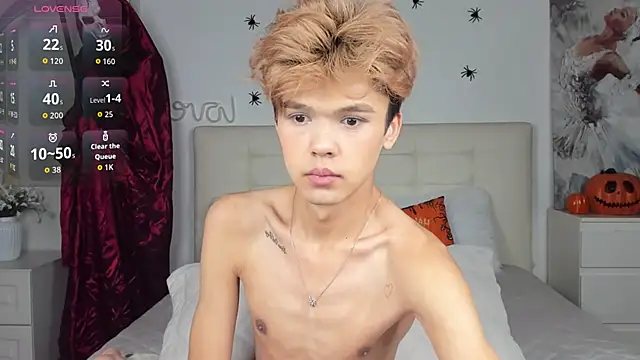 Snapshot of Felix_Rey chatting on 10/14/25, 04:29 Felix Rey online show from 10/14/25, 04:29