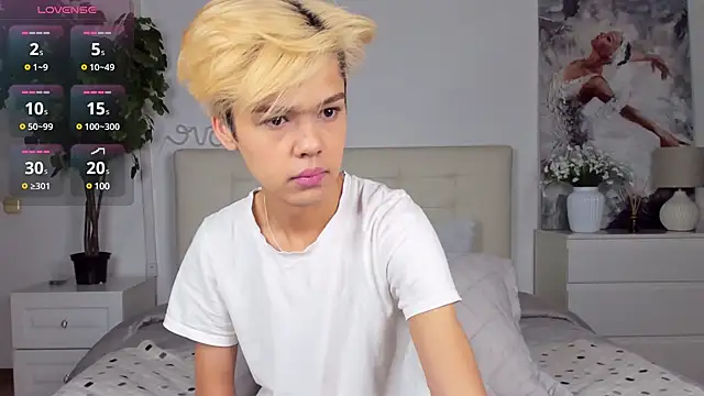 Snapshot of Felix_Rey chatting on 03/20/25, 07:35 Felix Rey online show from 03/20/25, 07:35