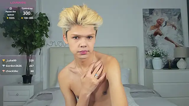 Snapshot of Felix_Rey chatting on 03/10/25, 04:49 Felix Rey online show from 03/10/25, 04:49