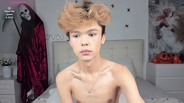 Snapshot of Felix_Rey chatting on 10/25/25, 06:19 Felix Rey online show from 10/25/25, 06:19