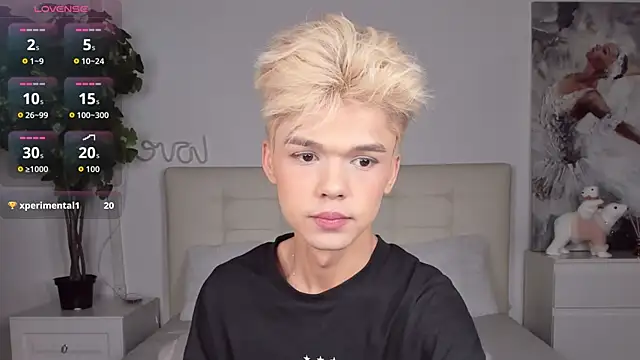 Felix Rey online show from 12/19/25, 07:27