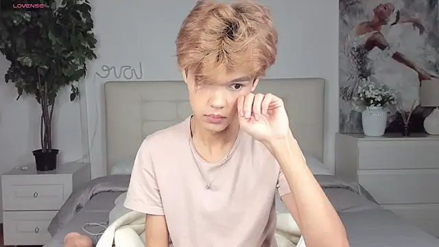 Snapshot of Felix_Rey chatting on 10/07/25, 04:08 Felix Rey online show from 10/07/25, 04:08