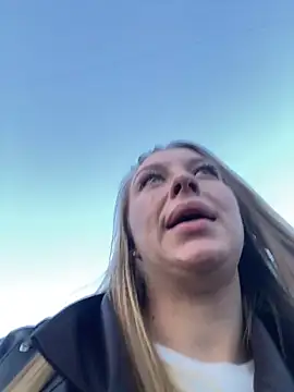 Sweet   Emily online show from 11/14/25, 11:58