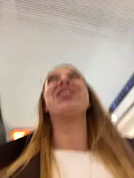 Sweet   Emily online show from 12/19/25, 12:07