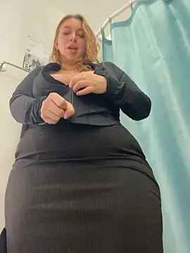 Snapshot of Sweet___Emily chatting on 01/22/25, 06:41 Sweet Emily online show from 01/22/25, 06:41