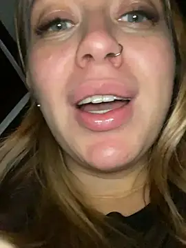 Snapshot of Sweet___Emily chatting on 01/18/25, 08:19 Sweet Emily online show from 01/18/25, 08:19