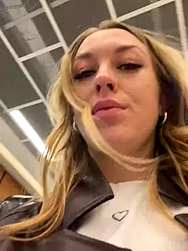 Sweet   Emily online show from 11/29/25, 01:22