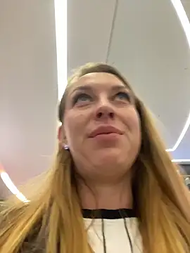 Sweet   Emily online show from 12/14/25, 11:38