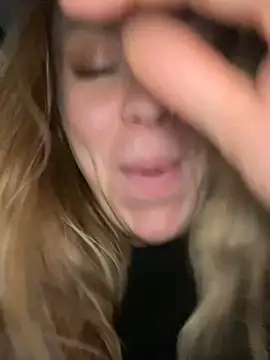 Snapshot of Sweet___Emily chatting on 01/14/25, 07:21 Sweet Emily online show from 01/14/25, 07:21