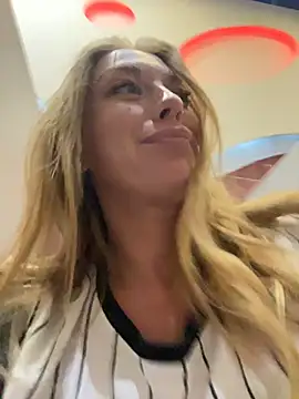 Sweet   Emily online show from 11/09/25, 12:42