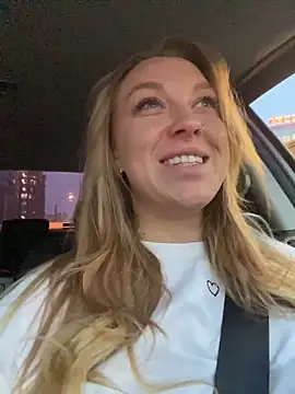 Sweet   Emily online show from 12/15/25, 01:06