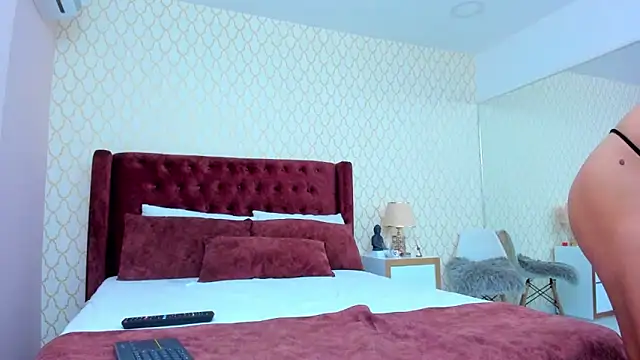 NaiaRosse online show from 02/07/25, 12:50