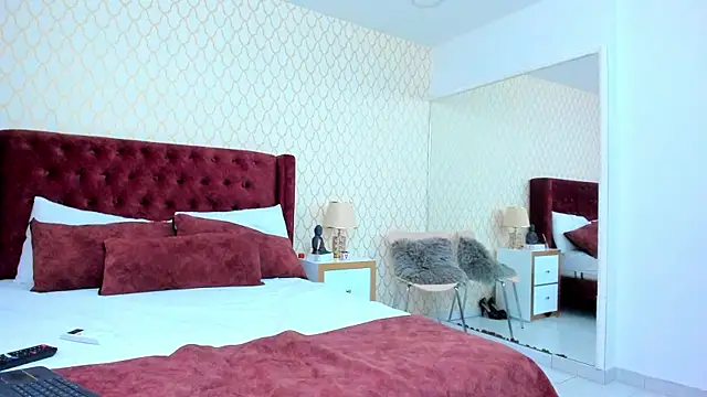 NaiaRosse online show from 03/20/25, 01:26