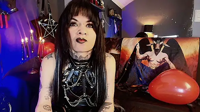 Snapshot of MorganaCrowley chatting on 09/09/25, 01:09 MorganaCrowley online show from 09/09/25, 01:09