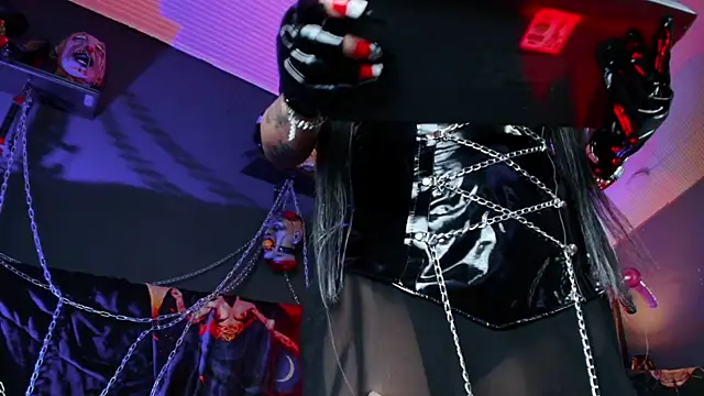 MorganaCrowley online show from 11/27/25, 12:05