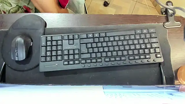 Amy Walker online show from 04/12/26, 04:43