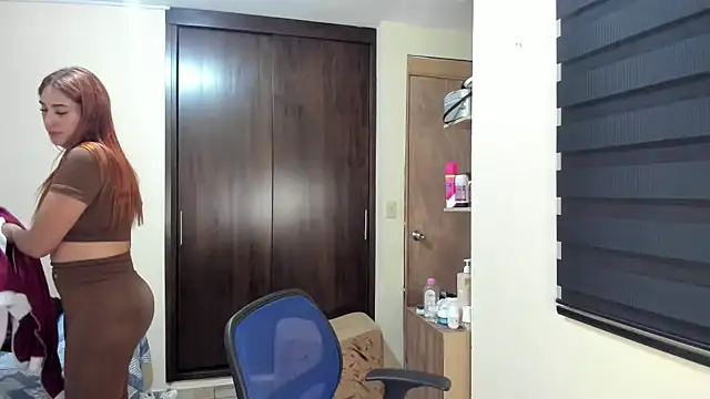 Amy Walker online show from 12/19/25, 06:54