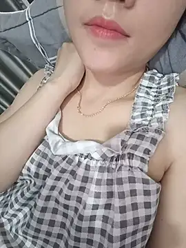 Snapshot of 2_sex chatting on 06/27/26, 12:22 2 sex online show from 06/27/26, 12:22