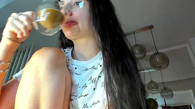 IreneVON online show from 12/02/25, 06:15