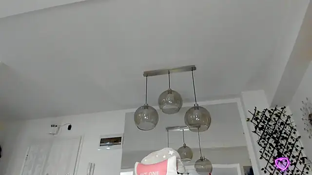 IreneVON online show from 02/13/25, 05:48