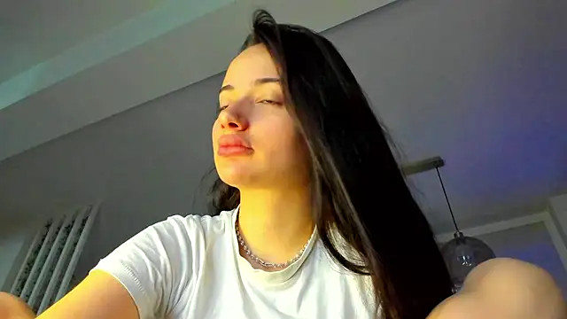 IreneVON online show from 10/29/25, 05:06