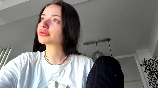 IreneVON online show from 03/16/25, 05:58