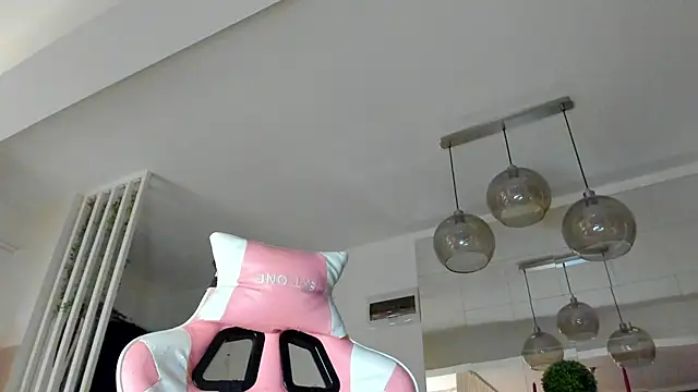 IreneVON online show from 11/20/25, 04:46