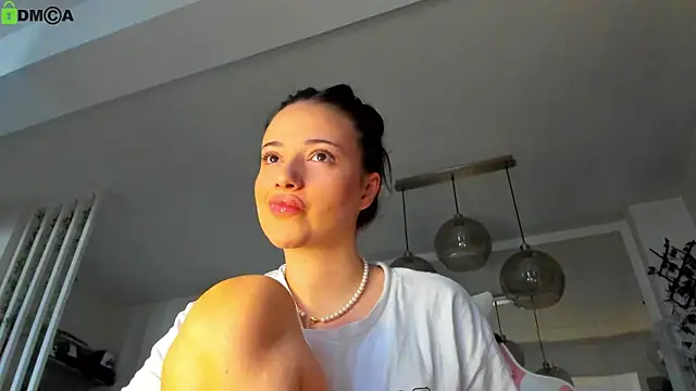 IreneVON online show from 04/21/26, 04:41