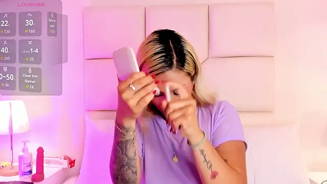 Emily robertss online show from 01/06/26, 07:40