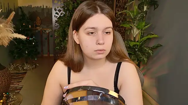 Snapshot of FioraMarmoris chatting on 01/08/26, 05:13 FioraMarmoris online show from 01/08/26, 05:13