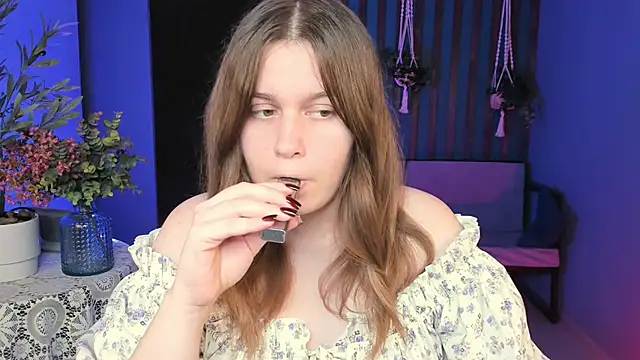 Snapshot of FioraMarmoris chatting on 09/20/25, 09:58 FioraMarmoris online show from 09/20/25, 09:58