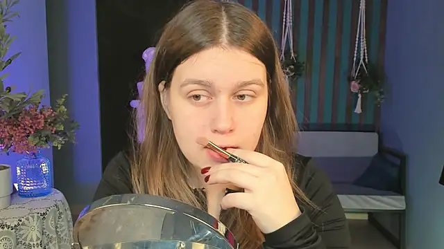 Snapshot of FioraMarmoris chatting on 10/05/25, 05:53 FioraMarmoris online show from 10/05/25, 05:53