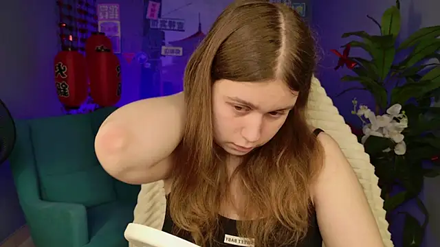 FioraMarmoris online show from 04/08/26, 05:20