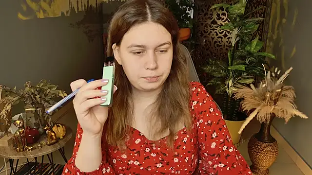 Snapshot of FioraMarmoris chatting on 12/22/25, 05:40 FioraMarmoris online show from 12/22/25, 05:40