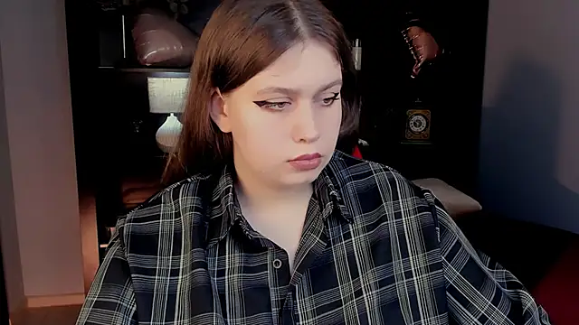 Snapshot of FioraMarmoris chatting on 02/15/26, 07:51 FioraMarmoris online show from 02/15/26, 07:51