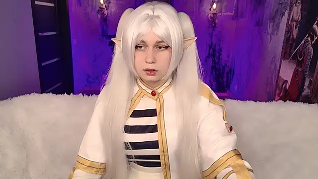 Snapshot of FioraMarmoris chatting on 12/01/25, 02:07 FioraMarmoris online show from 12/01/25, 02:07