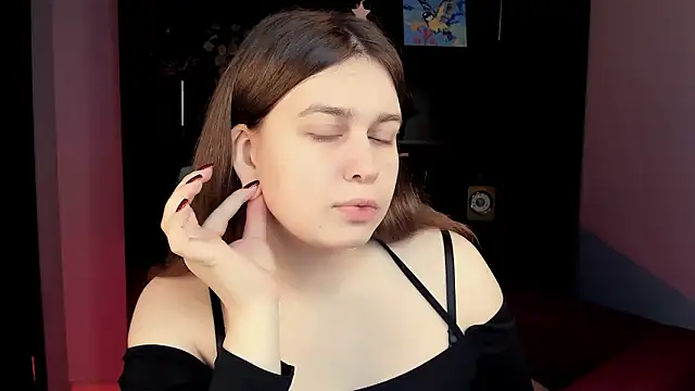 Snapshot of FioraMarmoris chatting on 02/01/26, 07:39 FioraMarmoris online show from 02/01/26, 07:39