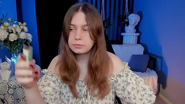 FioraMarmoris online show from 04/11/26, 05:59