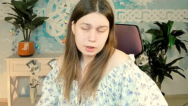 Snapshot of FioraMarmoris chatting on 12/20/25, 05:32 FioraMarmoris online show from 12/20/25, 05:32