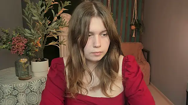 Snapshot of FioraMarmoris chatting on 12/04/25, 01:10 FioraMarmoris online show from 12/04/25, 01:10