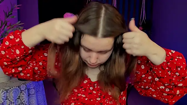 Snapshot of FioraMarmoris chatting on 09/19/25, 05:22 FioraMarmoris online show from 09/19/25, 05:22