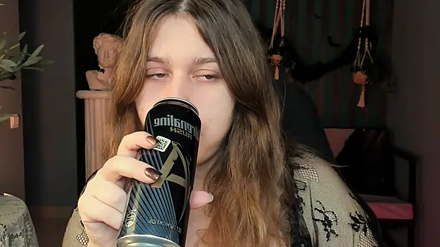 Snapshot of FioraMarmoris chatting on 10/31/25, 05:15 FioraMarmoris online show from 10/31/25, 05:15