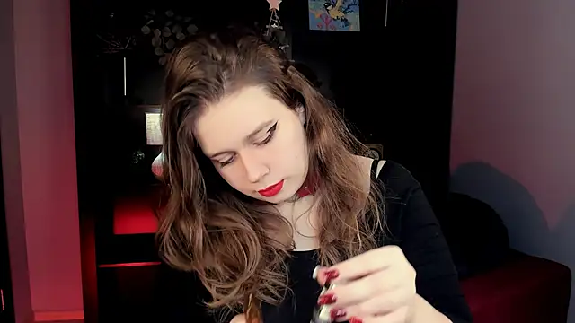 Snapshot of FioraMarmoris chatting on 02/05/26, 02:02 FioraMarmoris online show from 02/05/26, 02:02