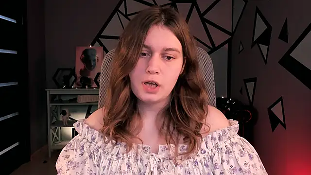 Snapshot of FioraMarmoris chatting on 11/14/25, 01:48 FioraMarmoris online show from 11/14/25, 01:48