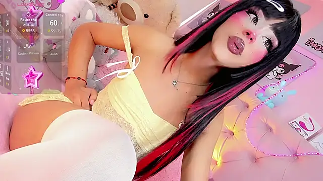 Cute Roxxy online show from 05/25/26, 06:17